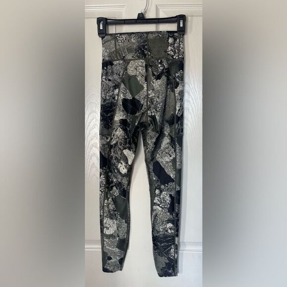 Nike ACG AOP Tights Size xs green white and black - Picture 7 of 8